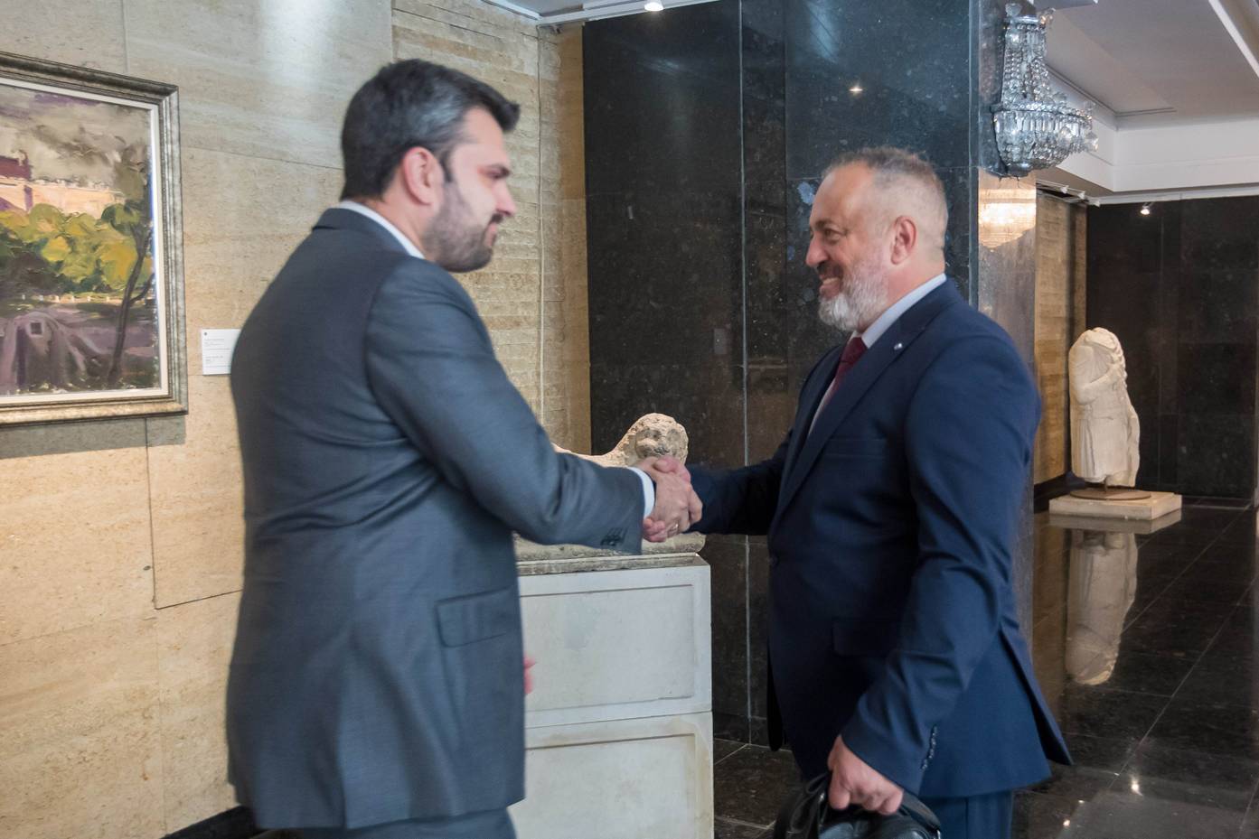  Министър Георг Георгиев одобри ръководителя на към този момент заличеното съдружие Културен клуб 